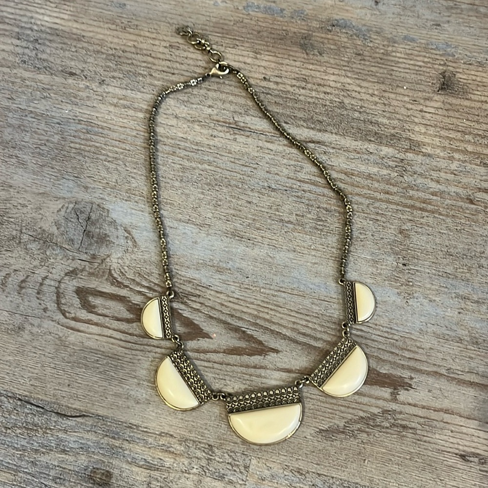 Lucky Brand gold and cream chunky necklace